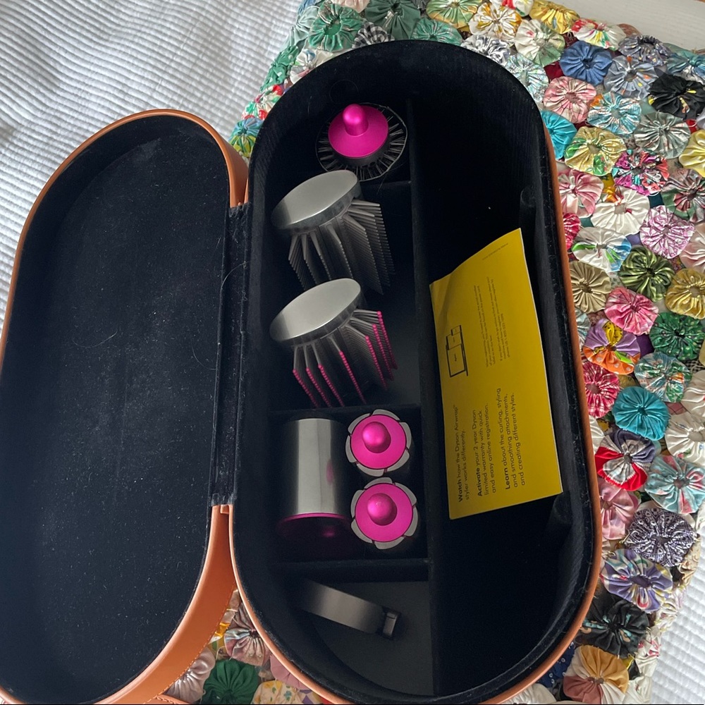 6 part Dyson air wrap accessories